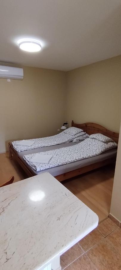 Rózsakert Apartmanház Hajdúszoboszló Exterior foto