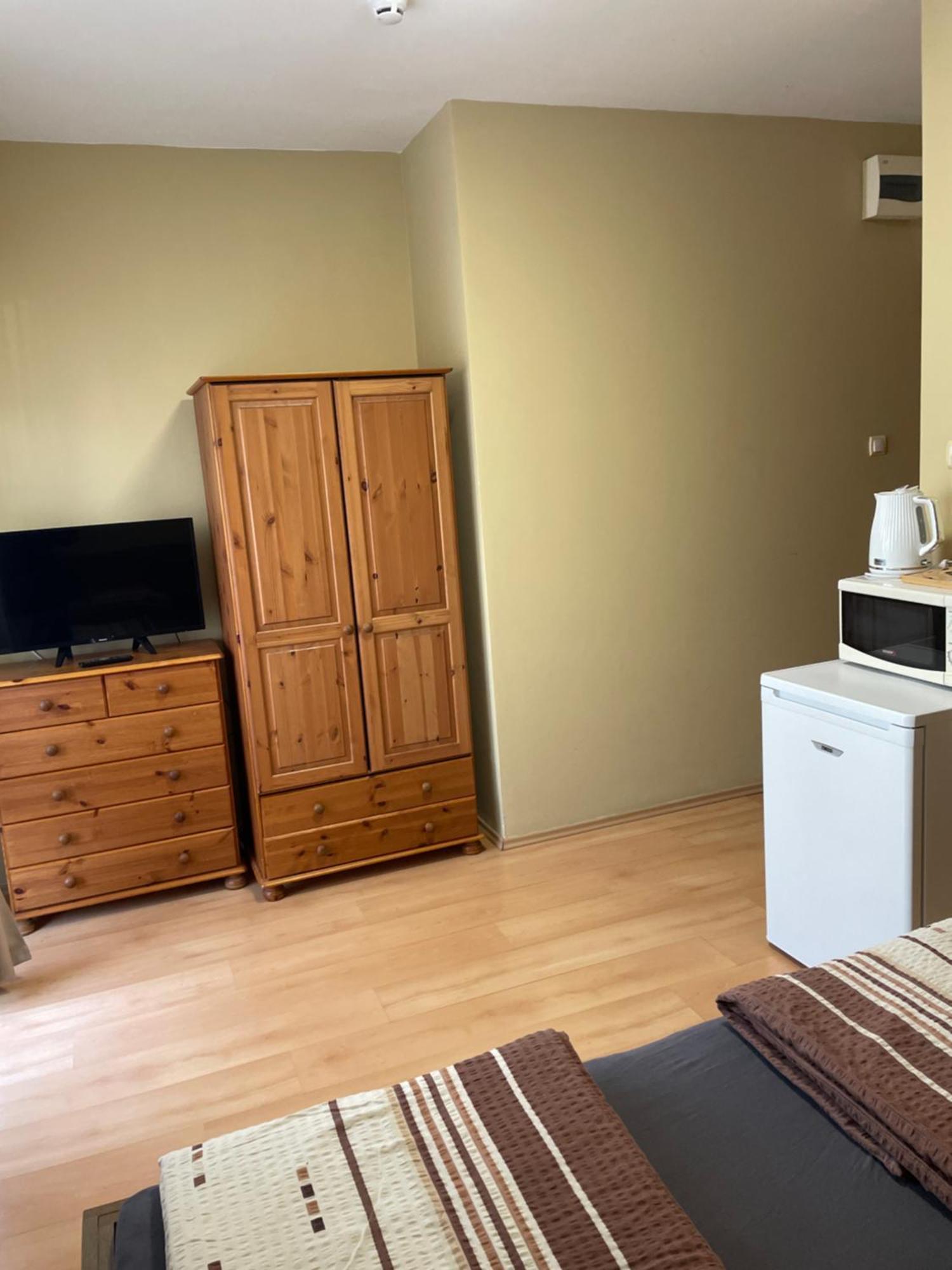 Rózsakert Apartmanház Hajdúszoboszló Exterior foto