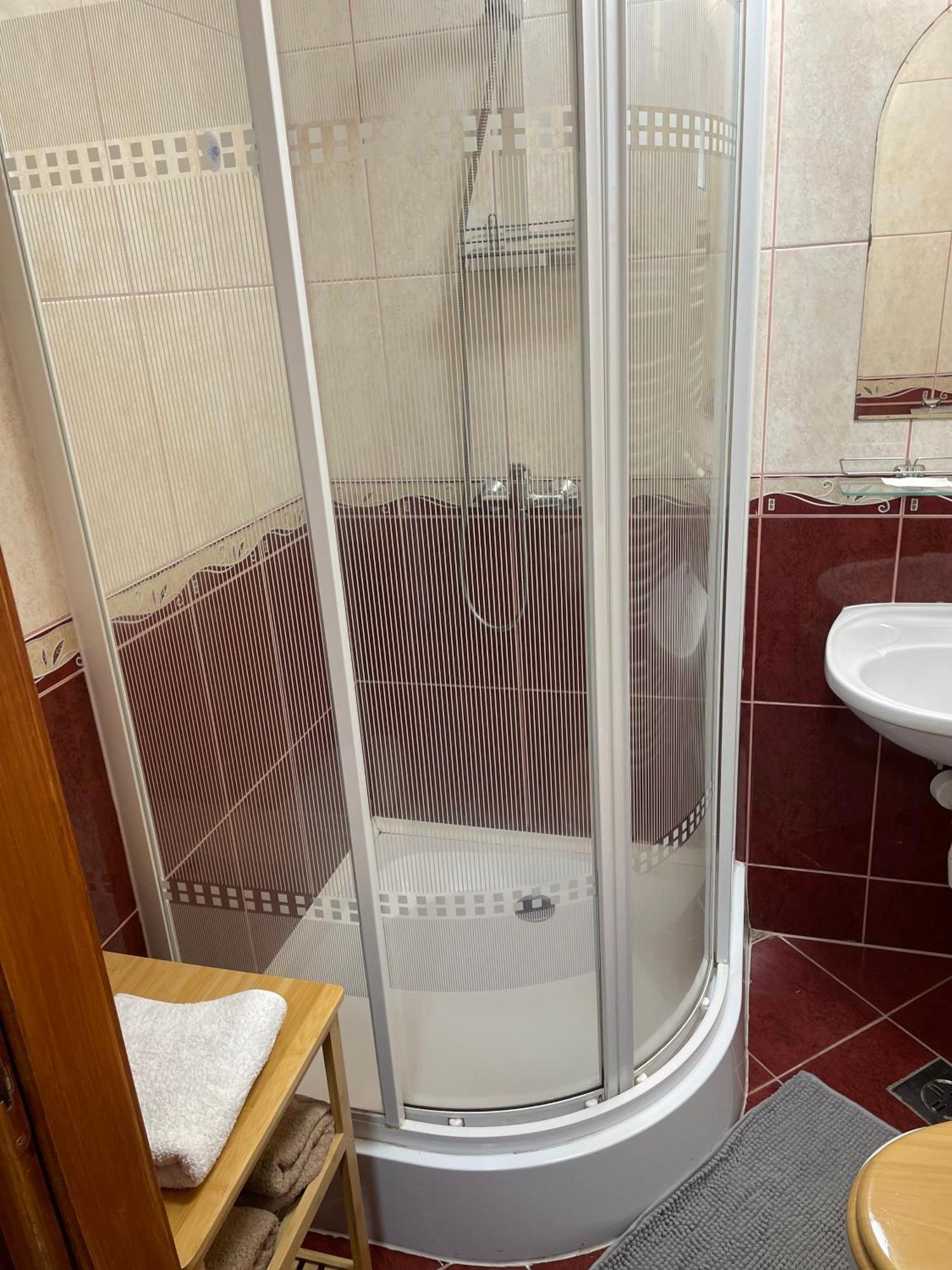 Rózsakert Apartmanház Hajdúszoboszló Exterior foto