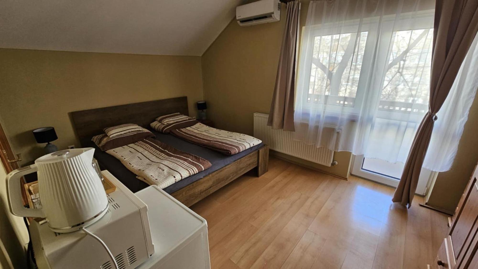 Rózsakert Apartmanház Hajdúszoboszló Exterior foto