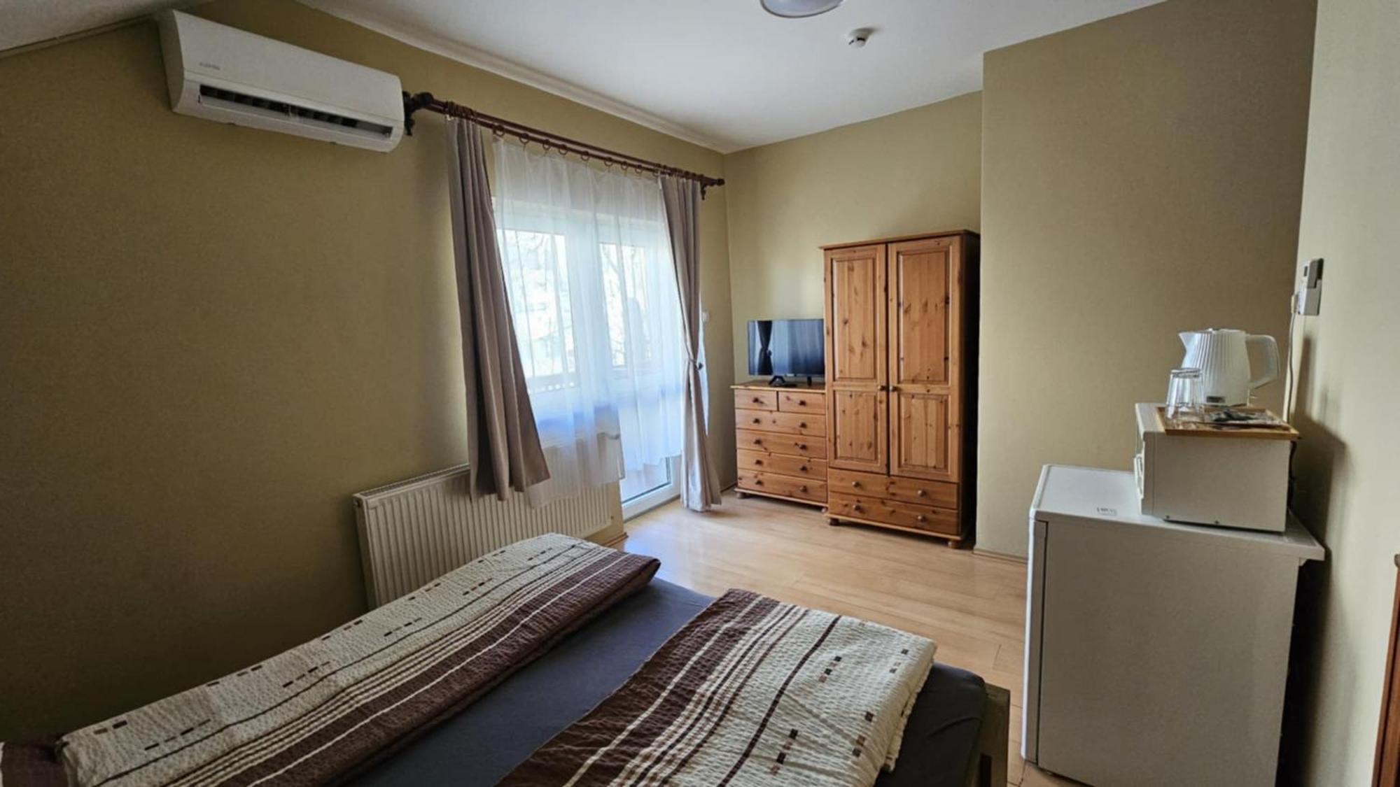 Rózsakert Apartmanház Hajdúszoboszló Exterior foto