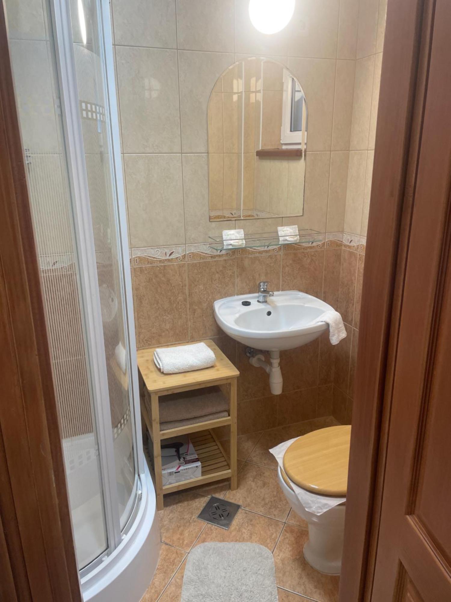 Rózsakert Apartmanház Hajdúszoboszló Exterior foto